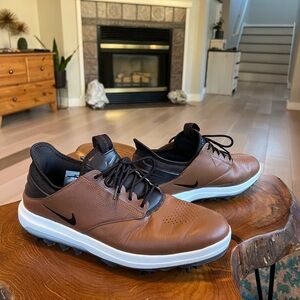 Nike Men's Brown and Black Leather Sneakers
